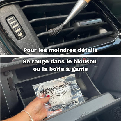 – 80 Serviettes Nettoyantes Auto Moto + Microfibre + Pinceau De Précision + Pochette Transport, Formule 100% Française, Nettoie, Dégraisse, Protège - Peinture Mat/Brillant, Int/Ext, Sans Eau